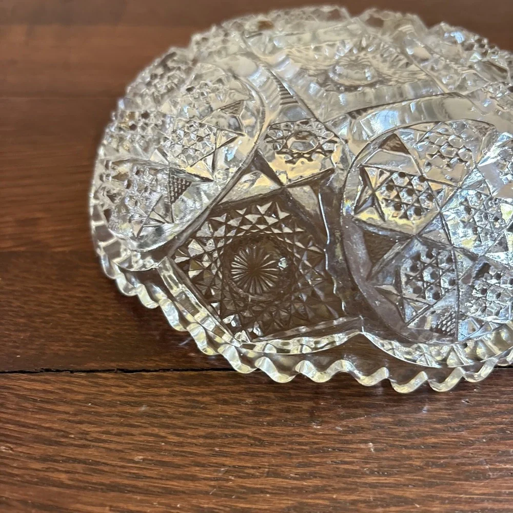 Vintage ABP Large Heavy Cut‎ Glass Bowl Starburst Pattern Sawtooth Rim 7